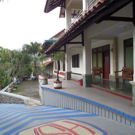 Sukapura Permai Hotel Lambangkuning Exterior foto